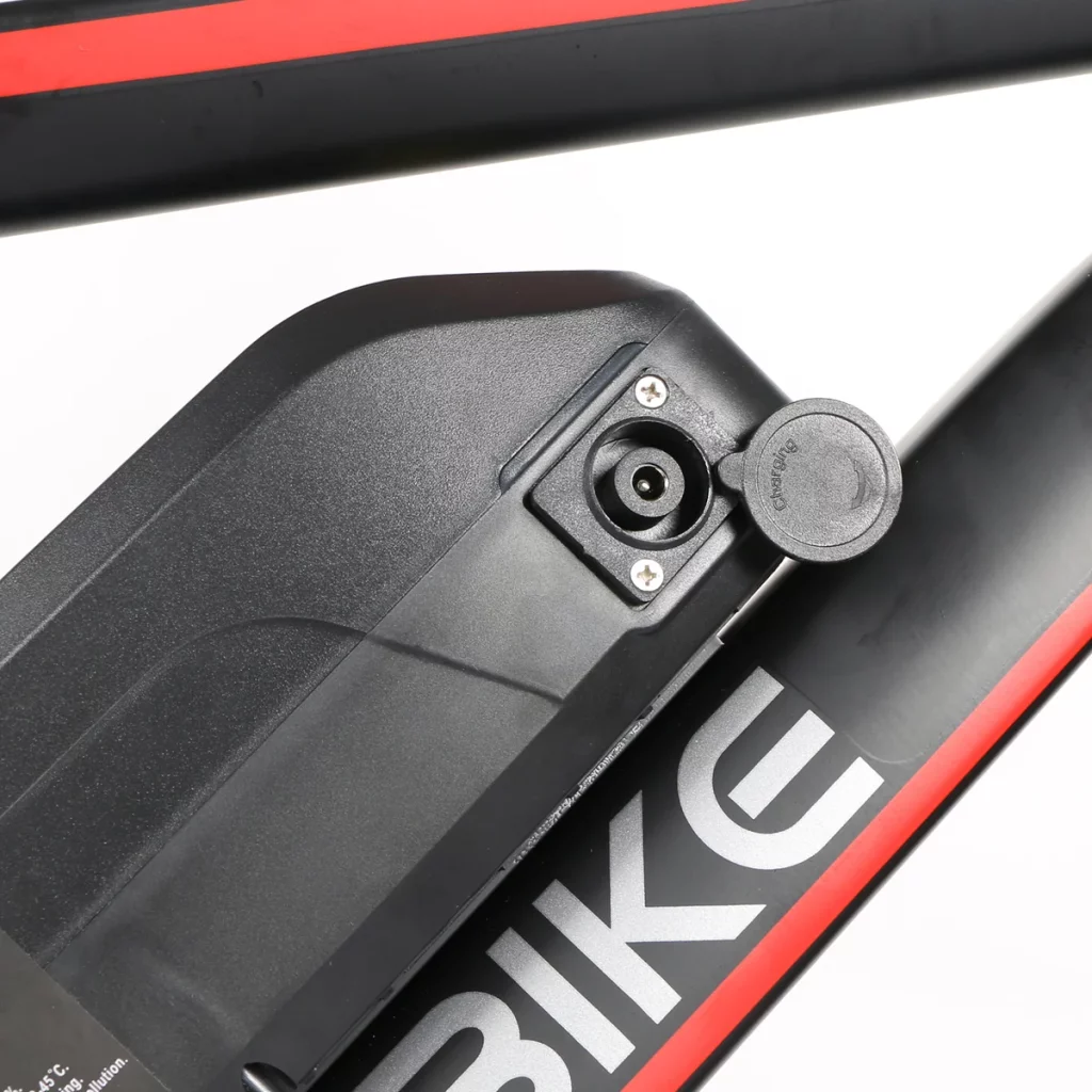 SAMEBIKE SY26-II – Ladestik på batteriet